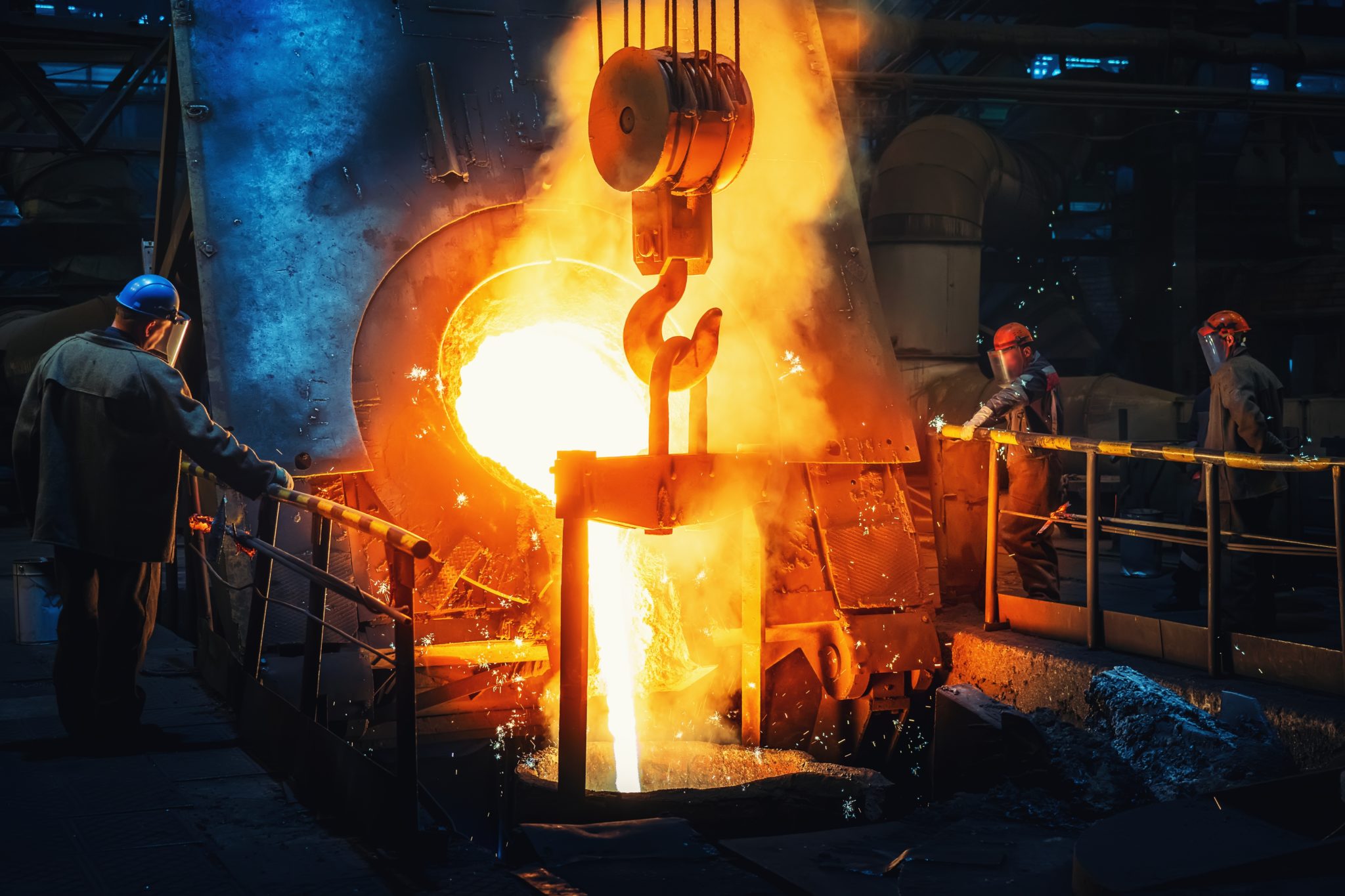 Process,Of,Casting,In,Foundry,,Liquid,Molten,Metal,Pouring,In